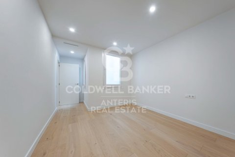 3 bedrooms apartment for sale in Barcelona, Catalonia, Spain № 7841 - photo 17