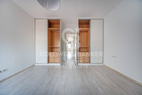 Ático de 2 dormitorios en venta en Barcelona, Cataluña, Spain № 7843 - foto 8