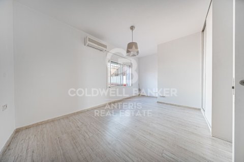 Ático de 2 dormitorios en venta en Barcelona, Cataluña, Spain № 7843 - foto 9