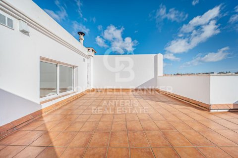 Ático de 2 dormitorios en venta en Barcelona, Cataluña, Spain № 7843 - foto 29
