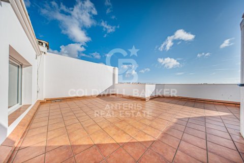 Ático de 2 dormitorios en venta en Barcelona, Cataluña, Spain № 7843 - foto 30