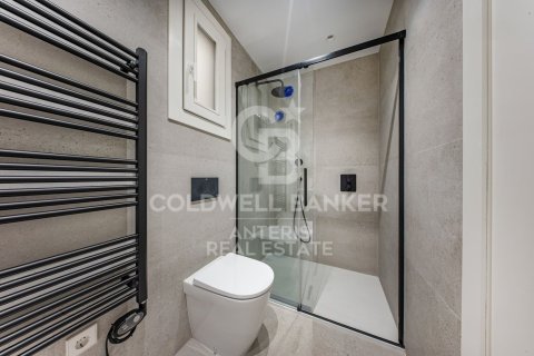 121 sq.m. apartment for sale in Barcelona, Catalonia, Spain № 7838 - photo 4