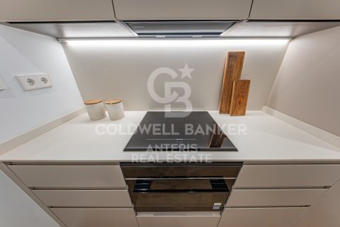 121 sq.m. apartment for sale in Barcelona, Catalonia, Spain № 7838 - photo 16