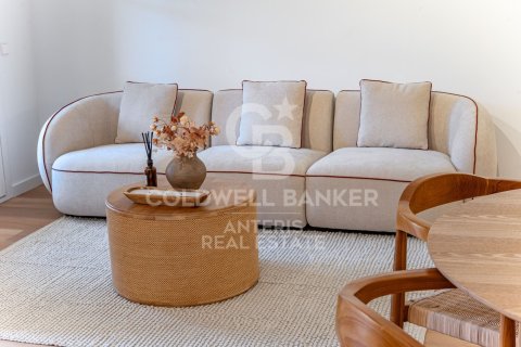 121 sq.m. apartment for sale in Barcelona, Catalonia, Spain № 7838 - photo 25