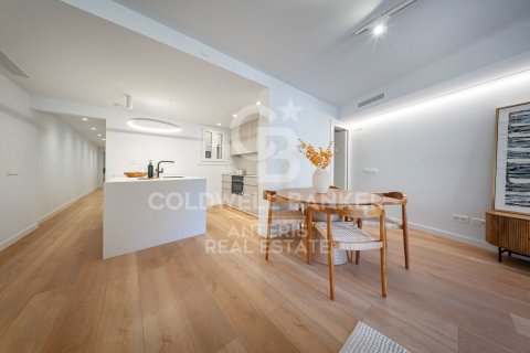 121 sq.m. apartment for sale in Barcelona, Catalonia, Spain № 7838 - photo 23