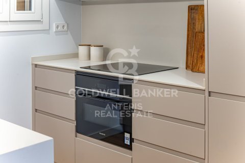 121 sq.m. apartment for sale in Barcelona, Catalonia, Spain № 7838 - photo 17