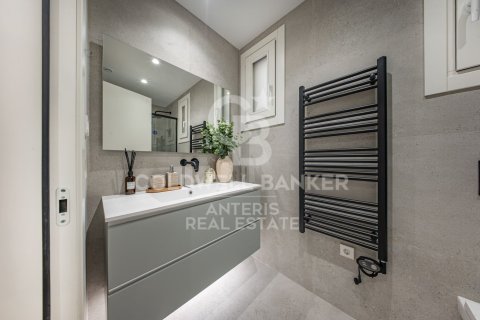 121 sq.m. apartment for sale in Barcelona, Catalonia, Spain № 7838 - photo 5