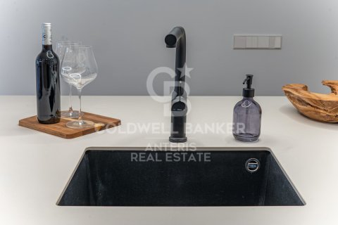 121 sq.m. apartment for sale in Barcelona, Catalonia, Spain № 7838 - photo 15