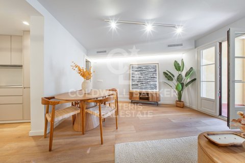 121 sq.m. apartment for sale in Barcelona, Catalonia, Spain № 7838 - photo 24