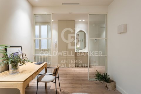 203 sq.m. apartment for sale in Barcelona, Catalonia, Spain № 7844 - photo 13
