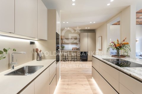 203 sq.m. apartment for sale in Barcelona, Catalonia, Spain № 7844 - photo 17