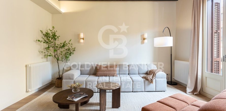 203 sq.m. apartment for sale in Barcelona, Catalonia, Spain № 7844