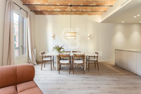 203 sq.m. apartment for sale in Barcelona, Catalonia, Spain № 7844 - photo 21