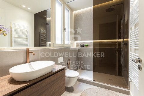 203 sq.m. apartment for sale in Barcelona, Catalonia, Spain № 7844 - photo 11