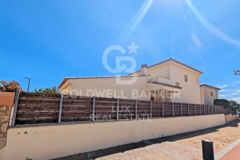 3 bedrooms house for sale in Pau, Girona, Catalonia, Spain № 7840 - photo 17
