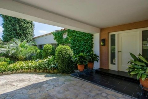 9 bedrooms house for sale in Sant Andreu de Llavaneres, Barcelona, Catalonia, Spain № 1751 - photo 5