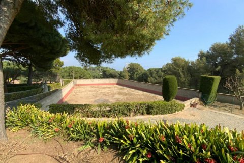 9 bedrooms house for sale in Sant Andreu de Llavaneres, Barcelona, Catalonia, Spain № 1751 - photo 13