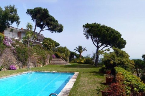 13 bedrooms house for sale in Platja D'aro, Girona, Catalonia, Spain № 1750 - photo 3