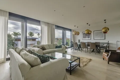 4 bedrooms apartment for sale in Barcelona, Catalonia, Spain № 1748 - photo 4