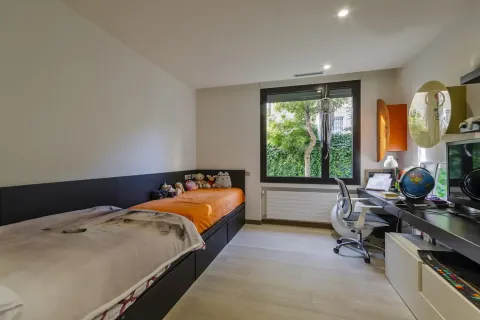4 bedrooms apartment for sale in Barcelona, Catalonia, Spain № 1748 - photo 7