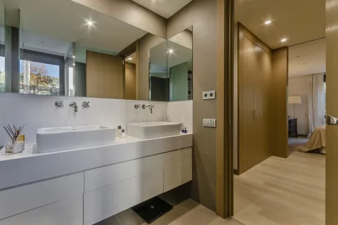 4 bedrooms apartment for sale in Barcelona, Catalonia, Spain № 1748 - photo 20