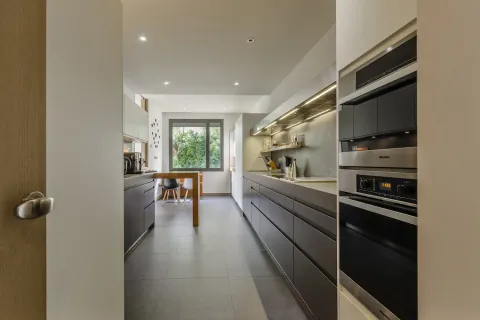 4 bedrooms apartment for sale in Barcelona, Catalonia, Spain № 1748 - photo 16