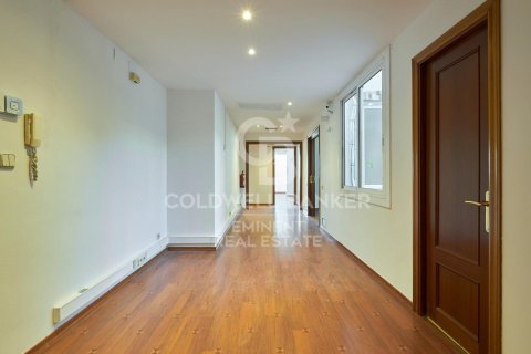 apartment for sale in Barcelona, Catalonia, Spain № 6025 - photo 28