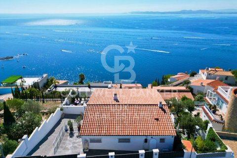5 bedrooms villa for sale in Roses, Girona, Catalonia, Spain № 6027 - photo 3
