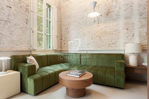 2 bedrooms apartment for sale in Barcelona, Catalonia, Spain № 4067 - photo 3