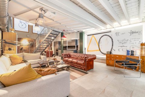 2 bedrooms apartment for sale in Barcelona, Catalonia, Spain № 6424 - photo 2