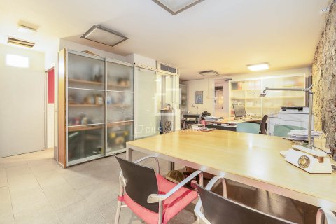 2 bedrooms apartment for sale in Barcelona, Catalonia, Spain № 6424 - photo 16