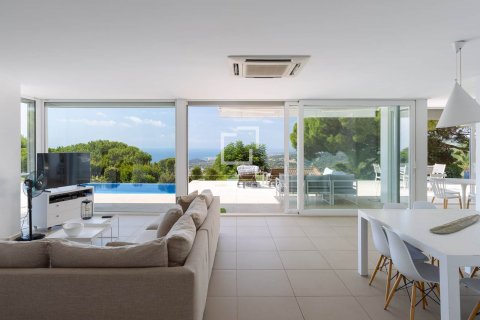 5 bedrooms villa for sale in Sant Andreu de Llavaneres, Barcelona, Catalonia, Spain № 8951 - photo 5