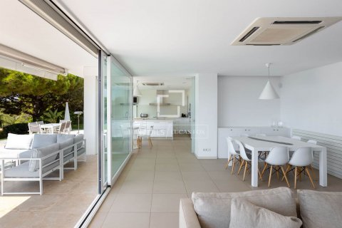 5 bedrooms villa for sale in Sant Andreu de Llavaneres, Barcelona, Catalonia, Spain № 8951 - photo 9