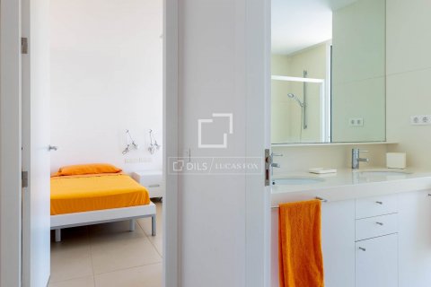 5 bedrooms villa for sale in Sant Andreu de Llavaneres, Barcelona, Catalonia, Spain № 8951 - photo 16