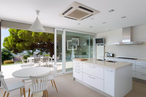 5 bedrooms villa for sale in Sant Andreu de Llavaneres, Barcelona, Catalonia, Spain № 8951 - photo 10