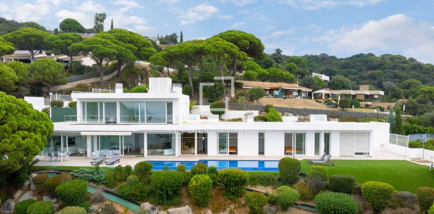 5 bedrooms villa for sale in Sant Andreu de Llavaneres, Barcelona, Catalonia, Spain № 8951