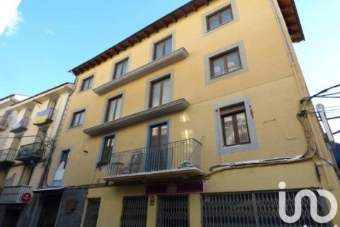 850 m² commercial property à vendre à Puigcerda, Girona, Catalonia, Spain № 4837