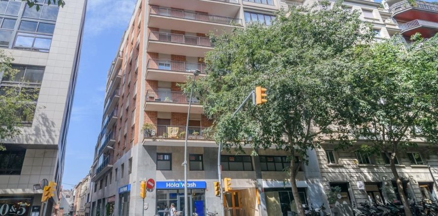 479 sq.m. office for sale in Barcelona, Catalonia, Spain № 2529