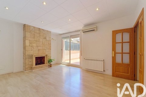 3 bedrooms apartment for sale in Barcelona, Catalonia, Spain № 8312