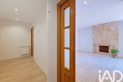 3 bedrooms apartment for sale in Barcelona, Catalonia, Spain № 8312 - photo 5