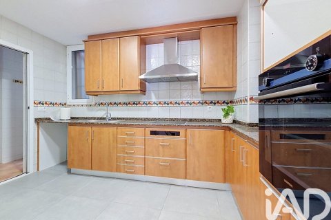 3 bedrooms apartment for sale in Barcelona, Catalonia, Spain № 8312 - photo 8