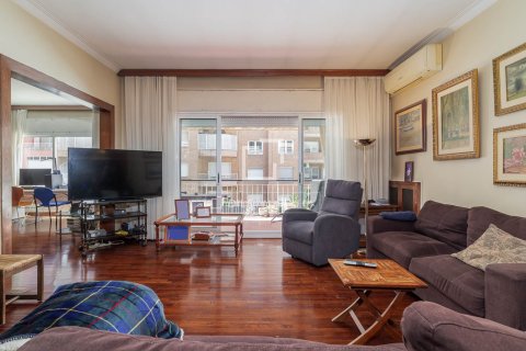 6 bedrooms apartment for sale in Barcelona, Catalonia, Spain № 6504 - photo 12