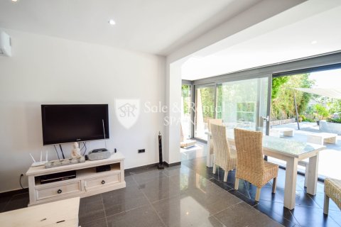 4 bedrooms house for sale in Lloret de Mar, Girona, Catalonia, Spain № 6677 - photo 7