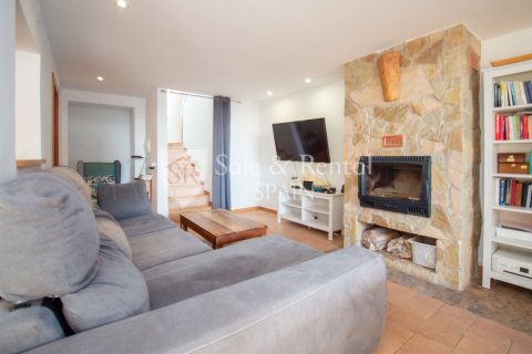 Сasa de 3 dormitorios en venta en Tossa de Mar, Gerona, Cataluña, Spain № 6681 - foto 23