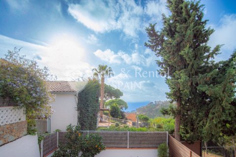 Сasa de 3 dormitorios en venta en Tossa de Mar, Gerona, Cataluña, Spain № 6681 - foto 9