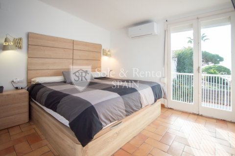 Сasa de 3 dormitorios en venta en Tossa de Mar, Gerona, Cataluña, Spain № 6681 - foto 4
