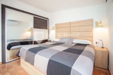 Сasa de 3 dormitorios en venta en Tossa de Mar, Gerona, Cataluña, Spain № 6681 - foto 5