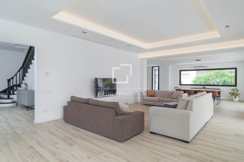 8 bedrooms villa for sale in Sant Andreu de Llavaneres, Barcelona, Catalonia, Spain № 3806 - photo 19