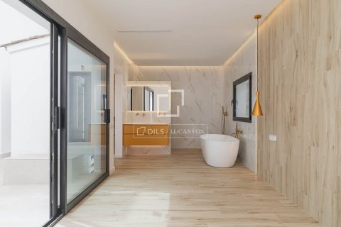 8 bedrooms villa for sale in Sant Andreu de Llavaneres, Barcelona, Catalonia, Spain № 3806 - photo 22
