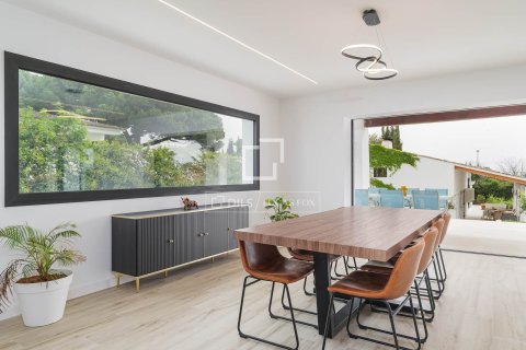8 bedrooms villa for sale in Sant Andreu de Llavaneres, Barcelona, Catalonia, Spain № 3806 - photo 14